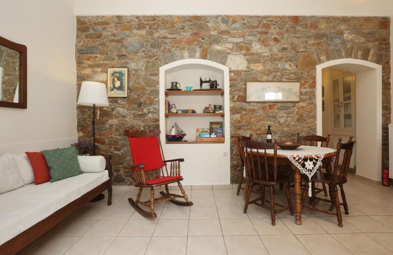 Babina'S Place-Traditional House In Ermoúpoli Eksteriør bilde