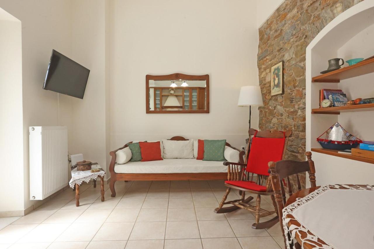 Babina'S Place-Traditional House In Ermoúpoli Eksteriør bilde