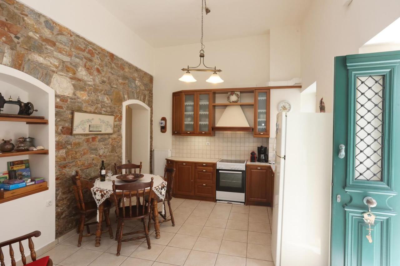 Babina'S Place-Traditional House In Ermoúpoli Eksteriør bilde